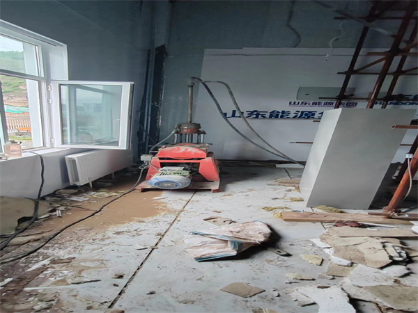 石鼓地基基础下沉墙体裂缝加固注浆顶升施工